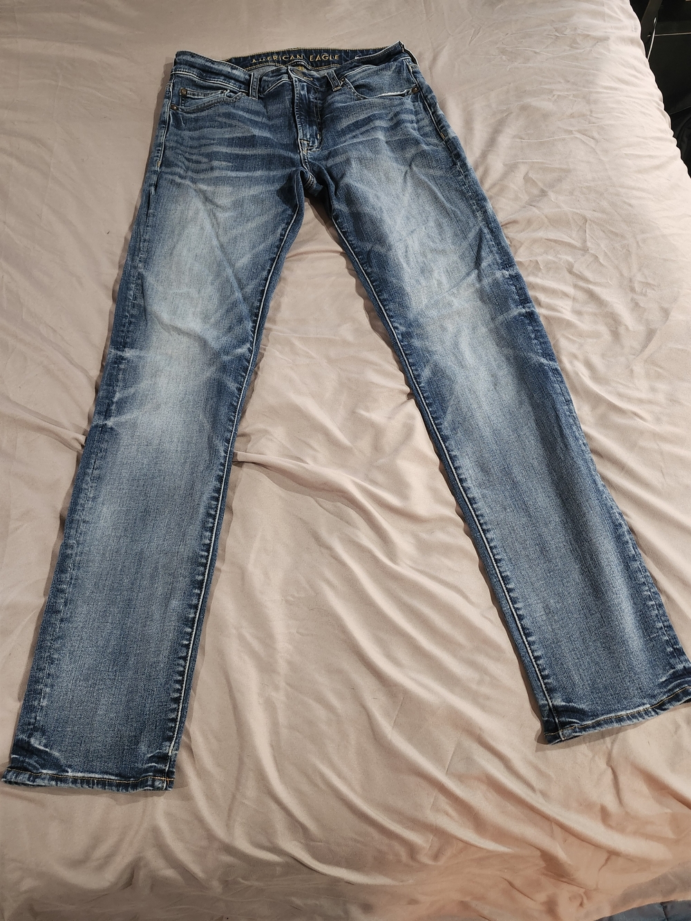 American Eagle Next Level Distressed Medium Blue Denim Jeans Size 30 X 34